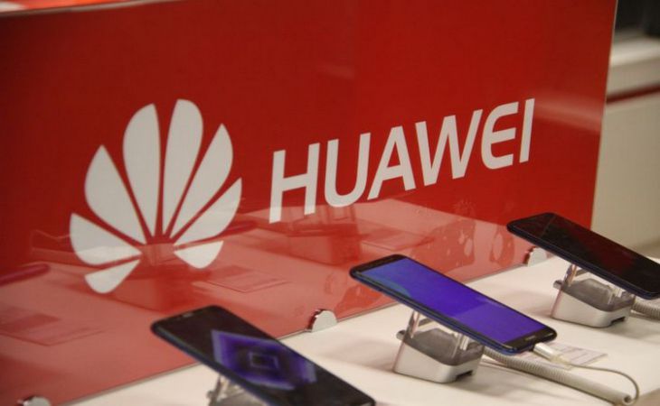 США разрешает компаниям поставлять чипы для Huawei