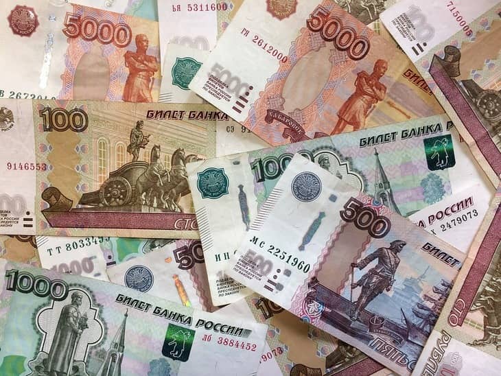 Объем средств россиян на счетах в банке стал рекордным за 12 лет