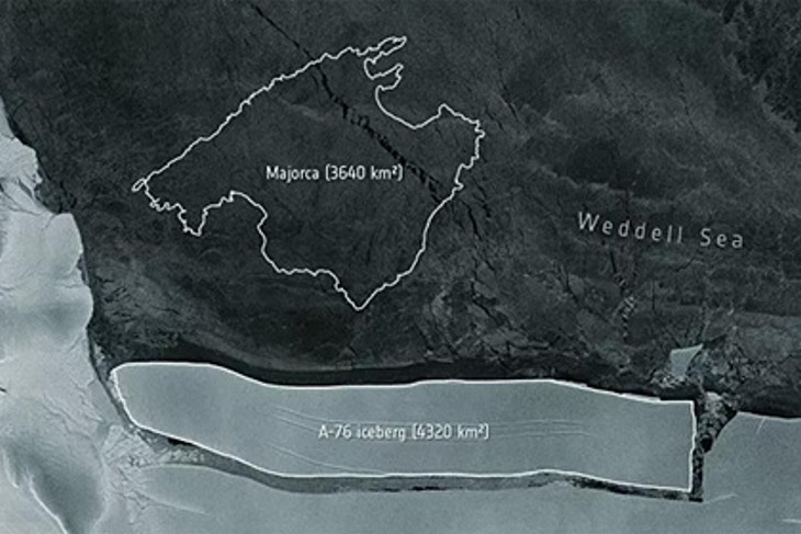 От Антарктиды откололся самый большой айсберг в мире