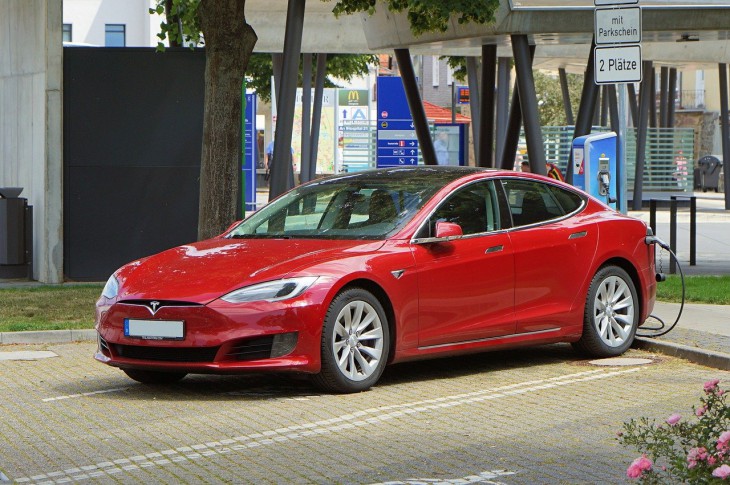 Маск рассказал о скором появлении завода Tesla в России