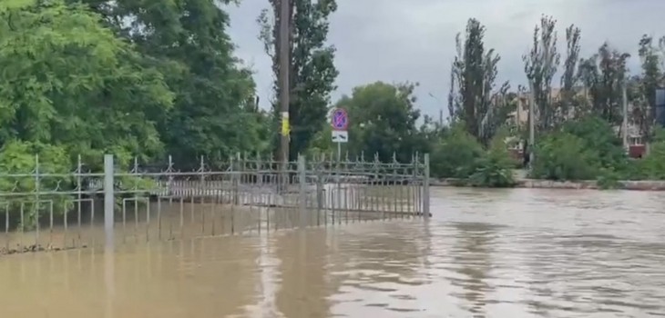 В Крыму и Керчи ввели режим ЧС после затопившего города ливня