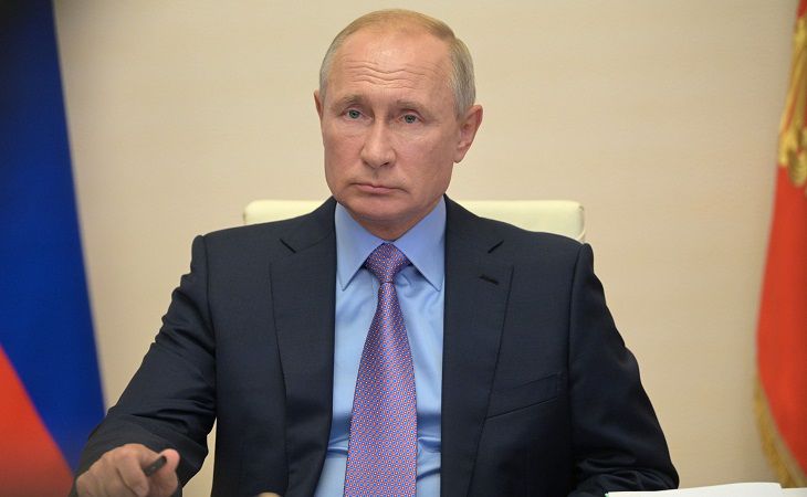 Путин подписал закон, разрешающий губернаторам избираться более двух сроков подряд