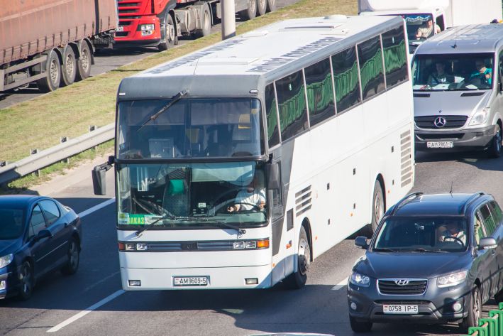 туристический автобус 