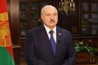 Лукашенко заявил, что фальсификация истории войны угрожает стабильности общества 