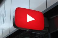 Роскомнадзор потребовал от YouTube удалить видео о налоговых компенсациях