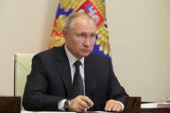 Путин призвал вытащить людей из трущоб