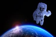 Российские космонавты выйдут в открытый космос летом